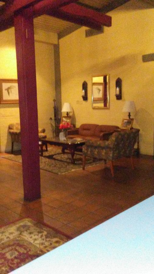Spanish Trace Inn Athens Kültér fotó