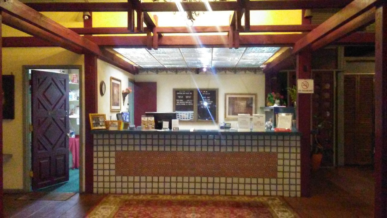 Spanish Trace Inn Athens Kültér fotó
