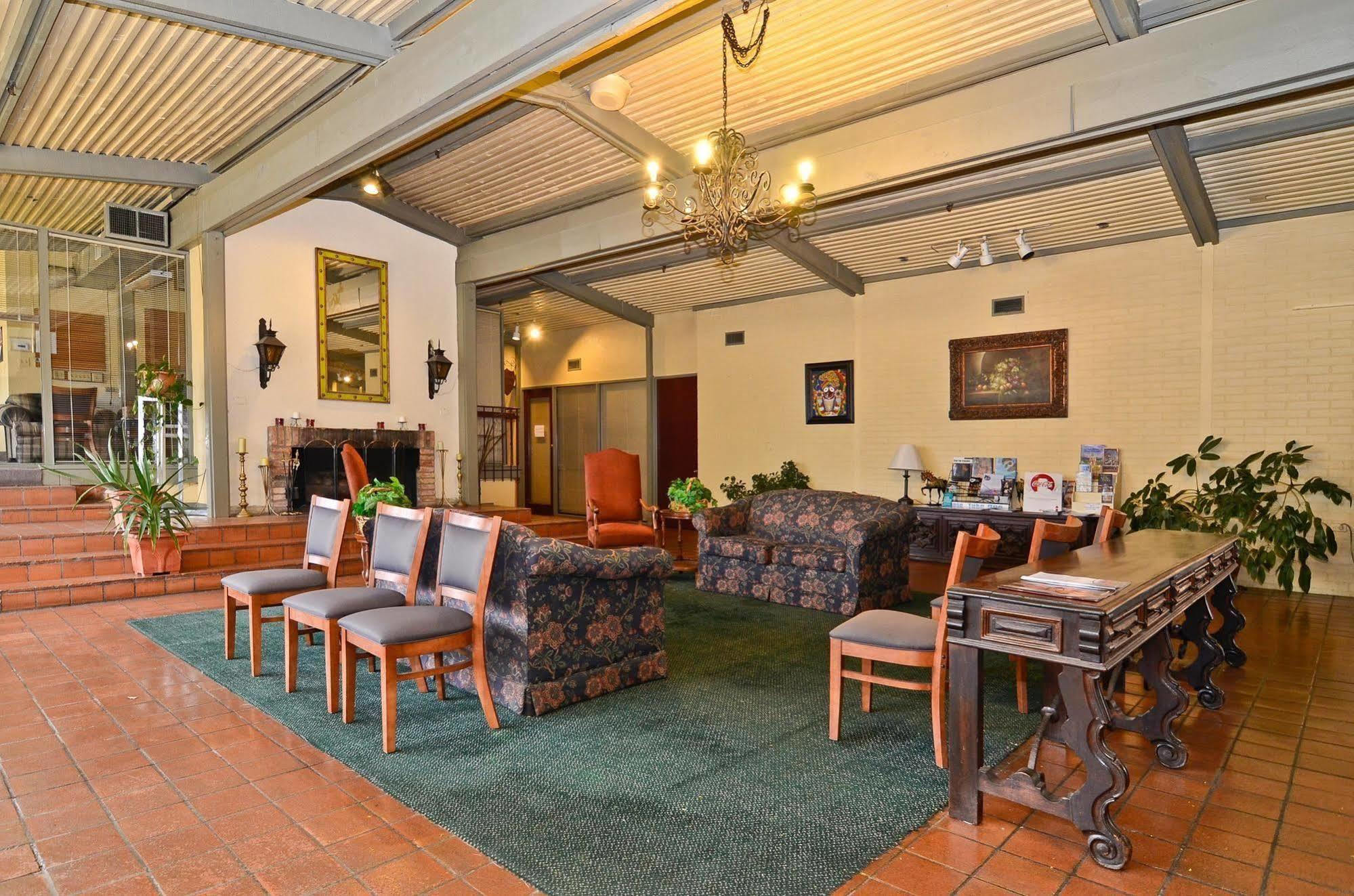 Spanish Trace Inn Athens Beltér fotó